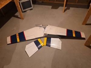 lot 15 image: AMA Model Aircraft Wings from Excess Airplane