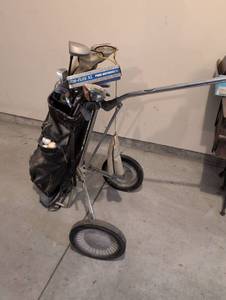 lot 5003 image: Top-Flite XL Pure Distance Golf Set with Bag