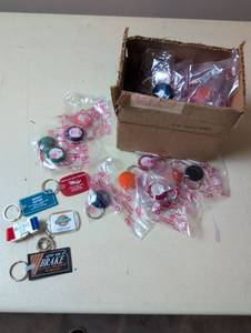lot 5020 image: Automotive Dealership Promotional Keychains Lot
