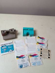 lot 5030 image: View-Master Theater Set with Story Reels