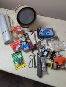 lot 5032 image: Mixed Lot of Electrical & Hardware Supplies