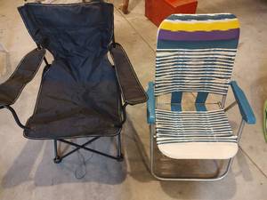 lot 5040 image: Folding Beach Lawn Chair and Multi-Color Striped Folding Lawn Chair