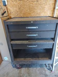 lot 5054 image: Kennedy Rolling Tool Cabinet