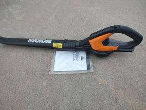 lot 5061 image: Worx Battery Operated Leaf Blower