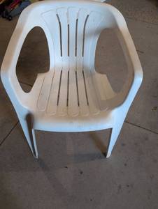 lot 5115 image: White Plastic Outdoor Chair
