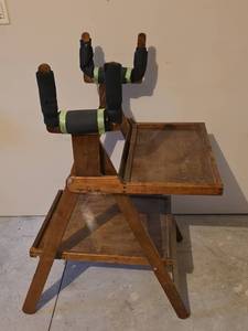 lot 5119 image: Wooden Model Plane Stand