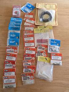 lot 6019 image: RC Model Aircraft Hardware - Du-Bro and Carl Goldberg Parts