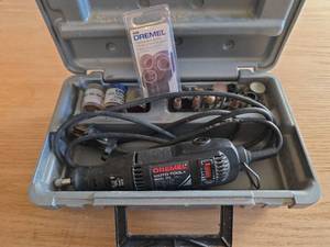 lot 6041 image: Dremel Moto-Tool Model 395 Kit with Accessories