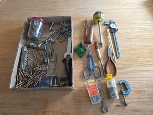 lot 6044 image: Mixed Hardware and Tools Collection