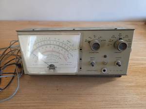 lot 6081 image: Heathkit VTVM Vacuum Tube Voltmeter Model V-7