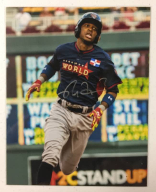 lot 1063 image: Signed Rosell Herrera Kansas City Royals 8x10 Photograph