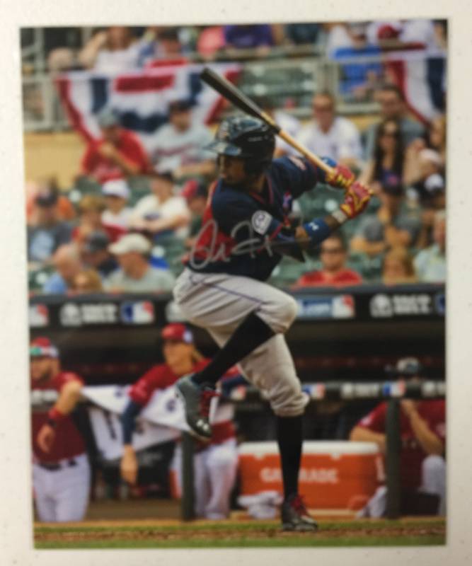 lot 1064 image: Signed Rosell Herrera Kansas City Royals 8x10 Photograph
