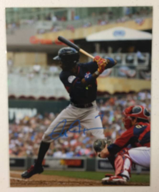lot 1065 image: Signed Rosell Herrera Kansas City Royals 8x10 Photograph