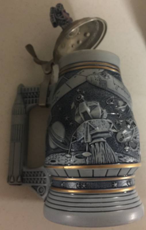 lot 1237 image: 1991 Avon Conquest of Space Collectors Stein