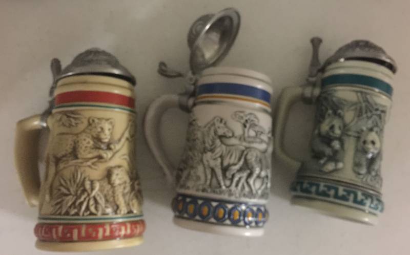lot 1227 image: Three Mini Endangered Species Collectors Stein Jaguar, Mountain Zebra, & Giant Panda