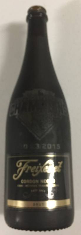 lot 1004 image: Kansas City Royals Locker Room Celebration Champagne Bottle Used In Locker Room American League Champions Defeated Blue Jays 4-2