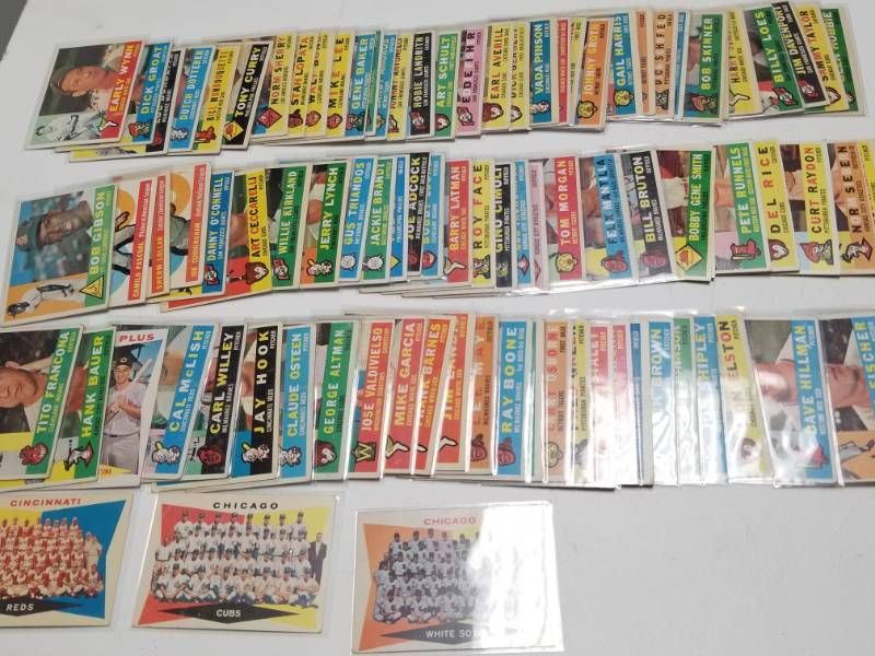 lot 1310 image: 1960 Topps Vintage Baseball Lot of 100 Cards w Bob Gibson & Team Photo Cards