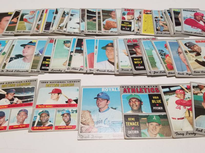 lot 1312 image: 1970 Topps Vintage Baseball Lot of 75 Cards w League Leaders Cards & Vida Blue Rookie
