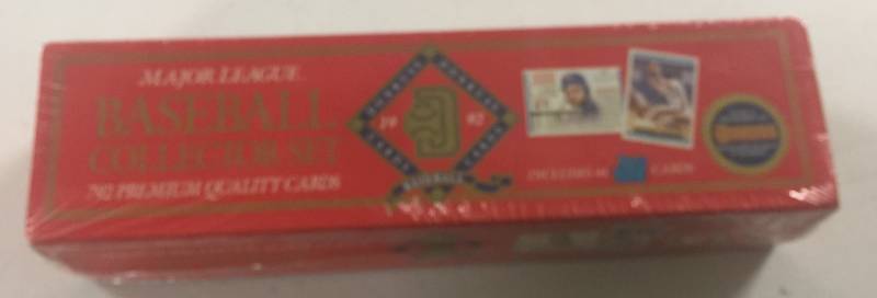 lot 1103 image: Complete Factory Sealed 1992 Donruss Set 790 Baseball Cards Hobby Exclusive WRated Rookies