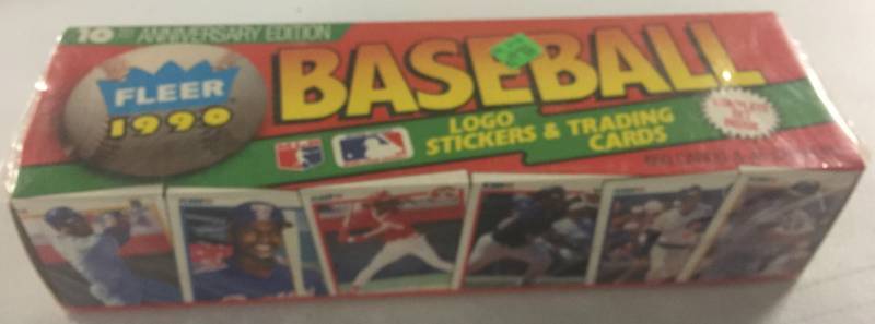 lot 1106 image: Factory Sealed 1990 Fleer Complete 660 Baseball Card Set 10 Edition Set with Logo Stickers