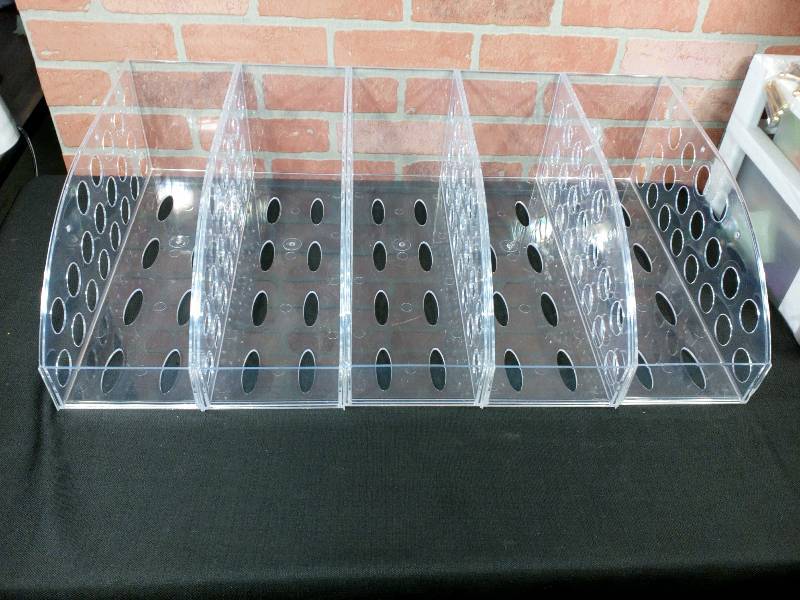 lot 2 image: Pop  Beer Plastic Can Organizers