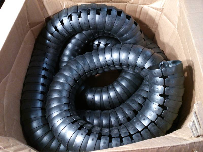 lot 18 image: Igus Energy Chain Cable Carrier