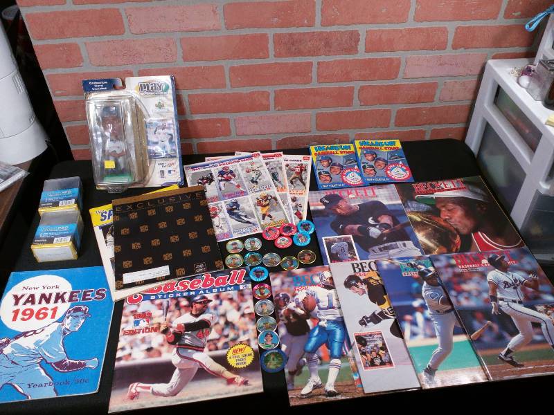 lot 87 image: Sports Memorabilia Lot - Collectible