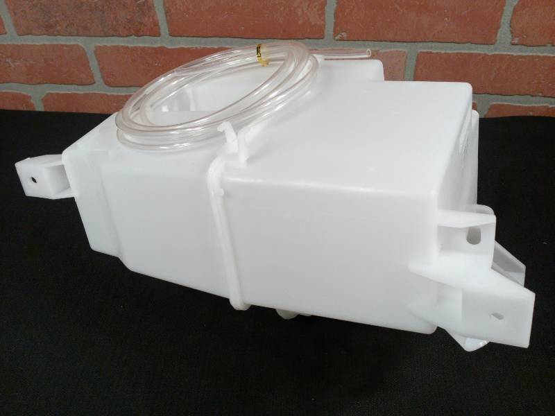 lot 108 image: Cobra King Washer Fluid Reservoir