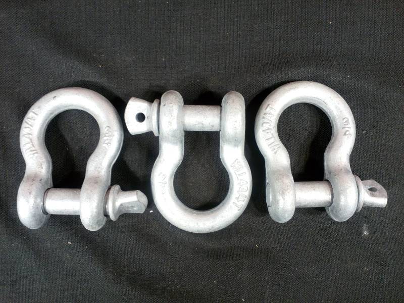 lot 120 image: Anchor Shackles