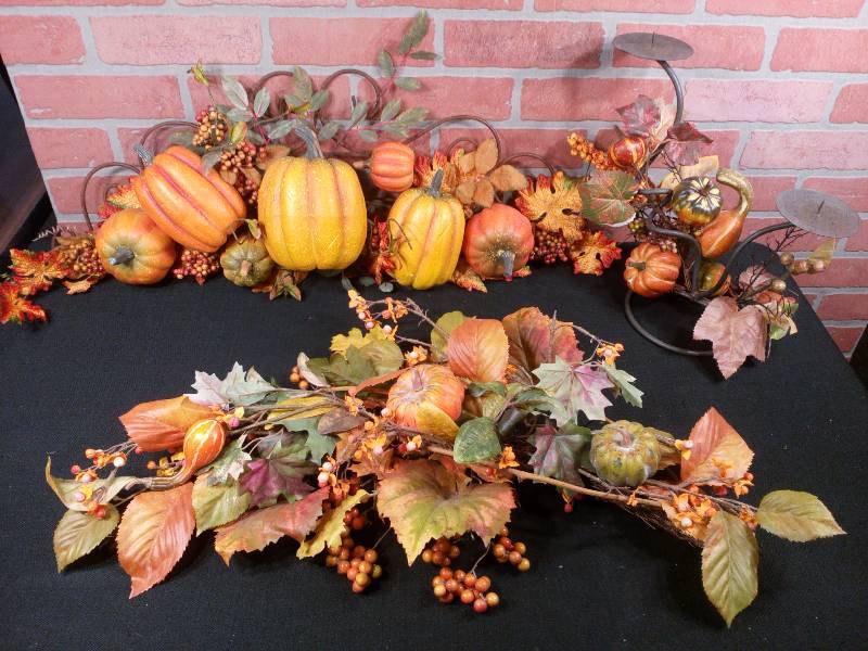 lot 131 image: Fall Pumpkin Decor Lot