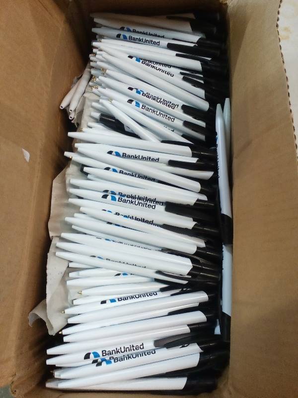 lot 158 image: Bic Graphic Click Pens With Logo