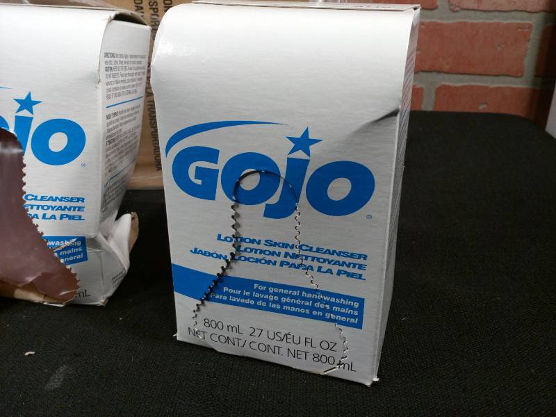 lot 186 image: Gojo Industries 27 Fl Oz Bag-In-Box Lotion Skin Cleanser