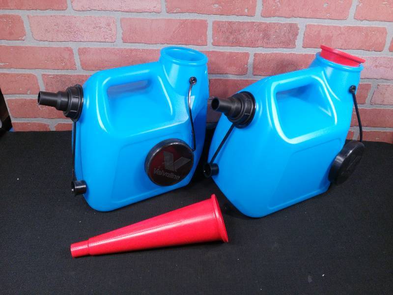 lot 188 image: Valvoline Dispenser With Inner Funnel, Spout, Lid & Cap