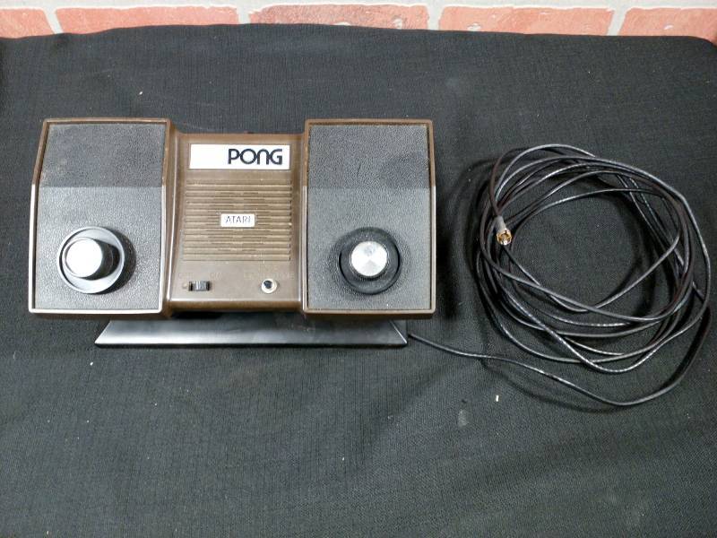 lot 197 image: Atari Vintage Pong Controller