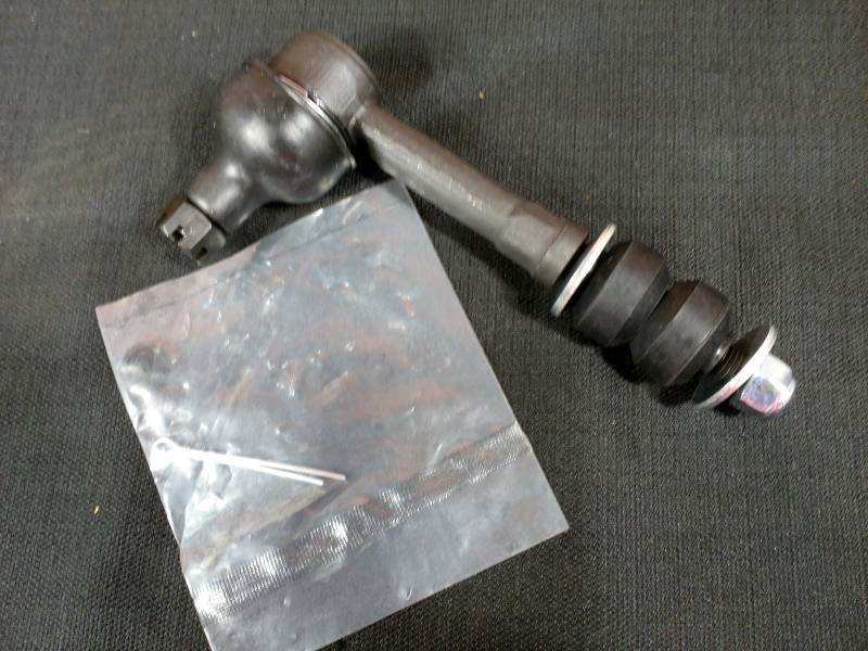 lot 229 image: Dodge Sway Bar Link, Driver Or Passenger