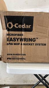 lot 17130 image: O-Cedar EasyWring Microfiber Spin Mop System - Retail $25