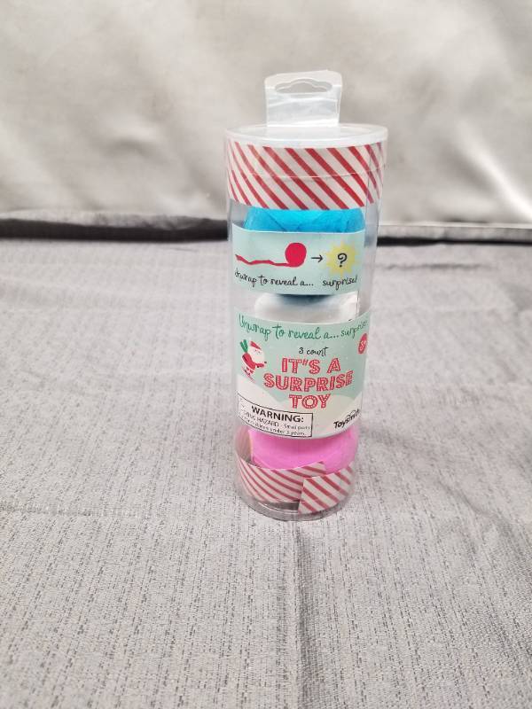 lot 12240 image: ToySmith Its A Surprise Toy 3-Count Mystery Pack