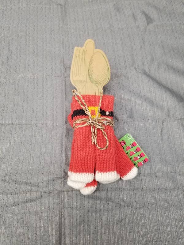 lot 12262 image: Christmas Silverware Holders Knit Stockings with Gold Utensil Cards