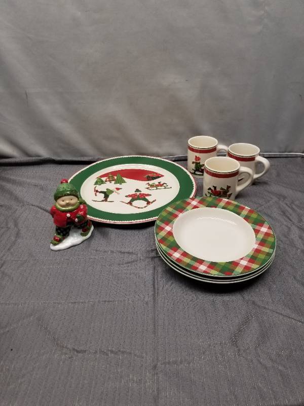 lot 12306 image: LOT OF RANDOM KITCHEN ITEMS