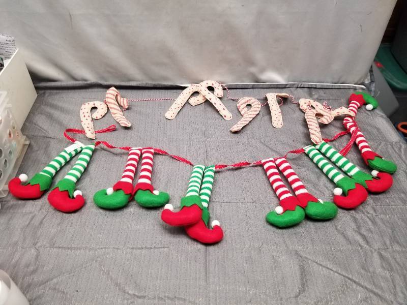 lot 12308 image: Elf Feet Christmas Garland Banner Holiday Decoration