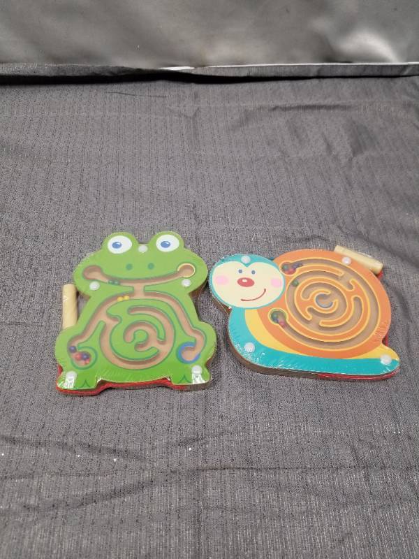lot 12315 image: Wooden Animal Maze Toys - Frog and Snail Design