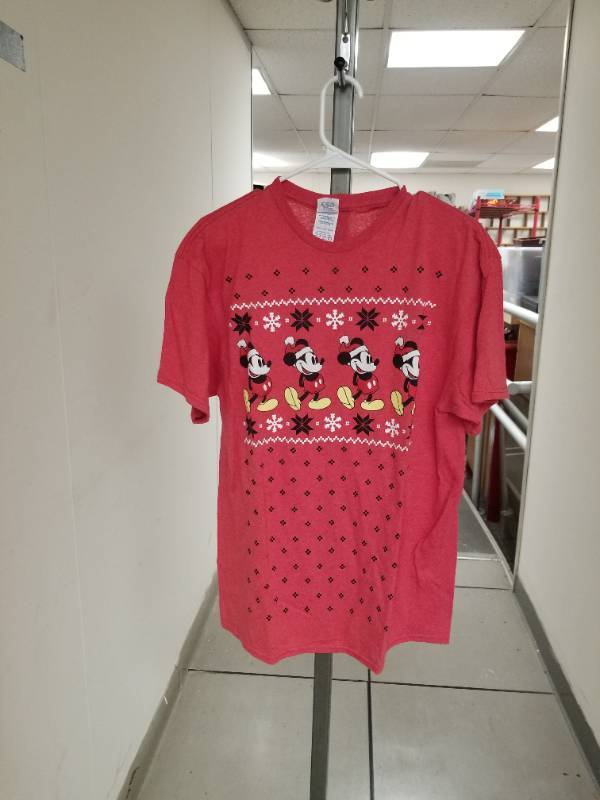 lot 12372 image: Vintage Disney Mickey Mouse Holiday Christmas Snowflakes Red T-Shirt Size Large