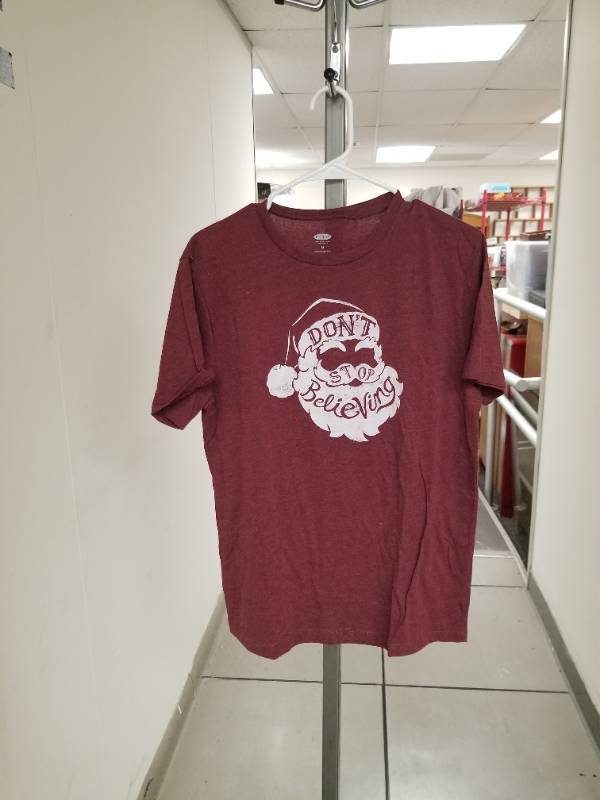 lot 12373 image: Old Navy Men Size M Santa Claus Christmas Tee Shirt