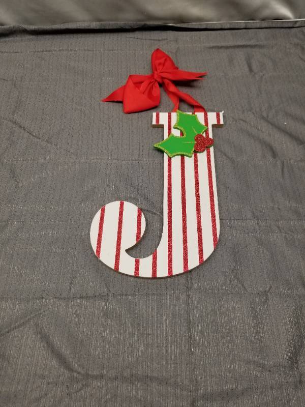 lot 12377 image: Decorative Letter J Christmas Wall Hanging