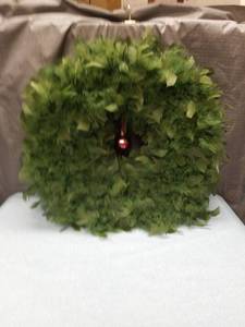 lot 3154 image: INDOOR AND OUTDOOR ANGEL WREATH