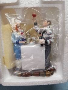 lot 3226 image: Dept 56 Snow Village Pleasing The Palate 56.55232