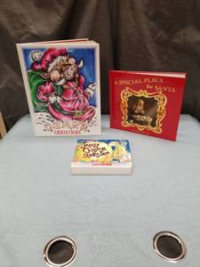 lot 3244 image: Classic Christmas Childrens Book Collection