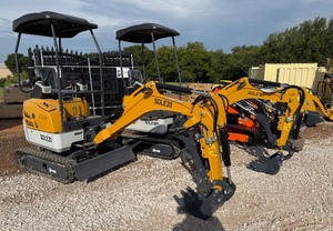 lot 1001N image: 2025 Unused SDL20 Diesel Mini Excavator with Pilot Controls- These are really nice units and the best you can get in my opinion.  Yanmar Diesel Engine.  1.5 tons.  Hydraulic Thumb and Boom Rotation.  Very smooth and nice machine.
