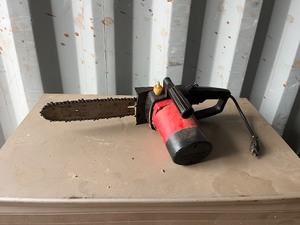 lot 1063N image: Craftsman Electric Chainsaw