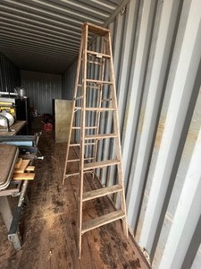 lot 1060N image: Approx 9 Foot wooden ladder